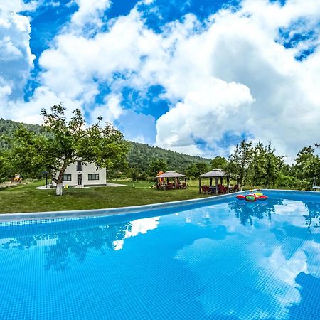Transalpina Retreat Otel Novaci-Străini Dış mekan fotoğraf