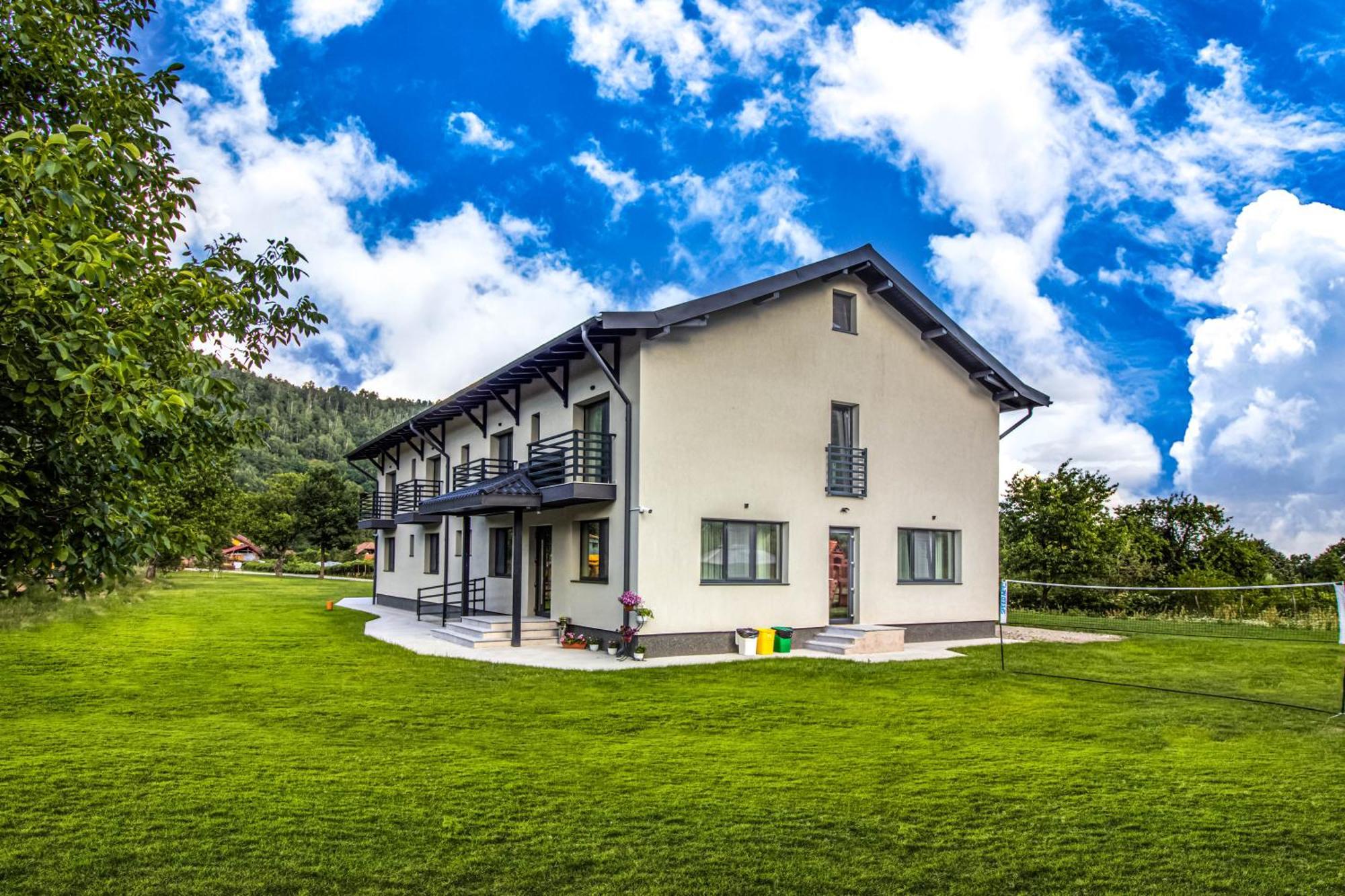 Transalpina Retreat Otel Novaci-Străini Dış mekan fotoğraf