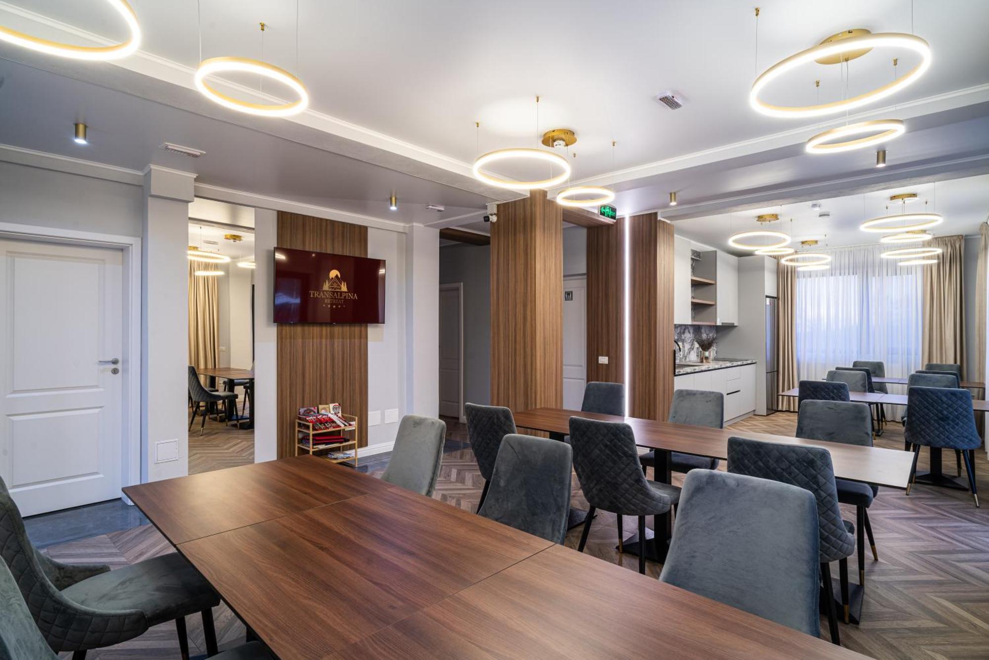 Transalpina Retreat Otel Novaci-Străini Dış mekan fotoğraf