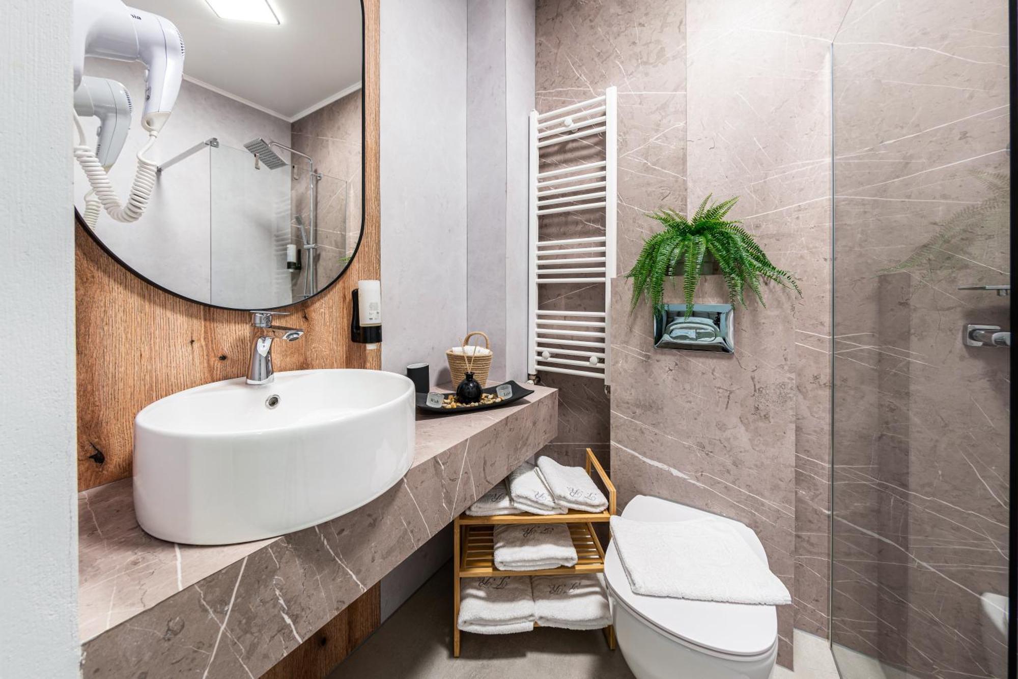 Transalpina Retreat Otel Novaci-Străini Dış mekan fotoğraf